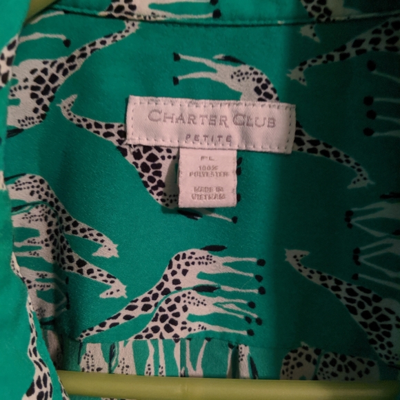 Charter Club giraffe shirt - Picture 2 of 3